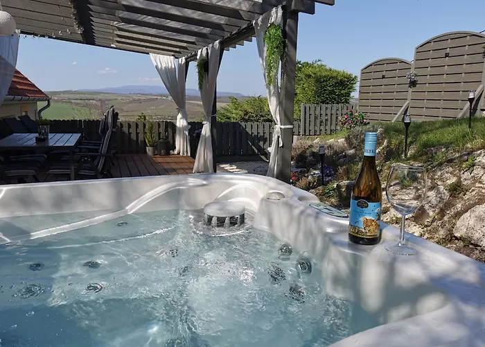 Messzikek Эгерсалок