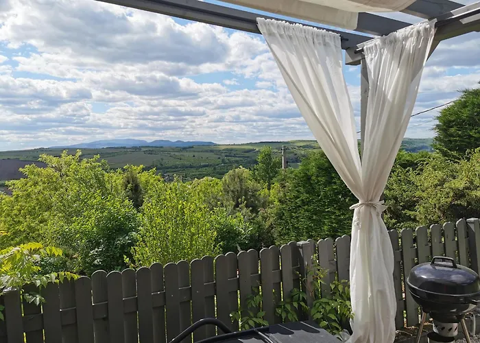 Messzikek Дом отдыха Эгерсалок